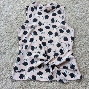 Ann Taylor woman's top